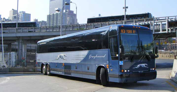 Greyhound Prevost X3-45